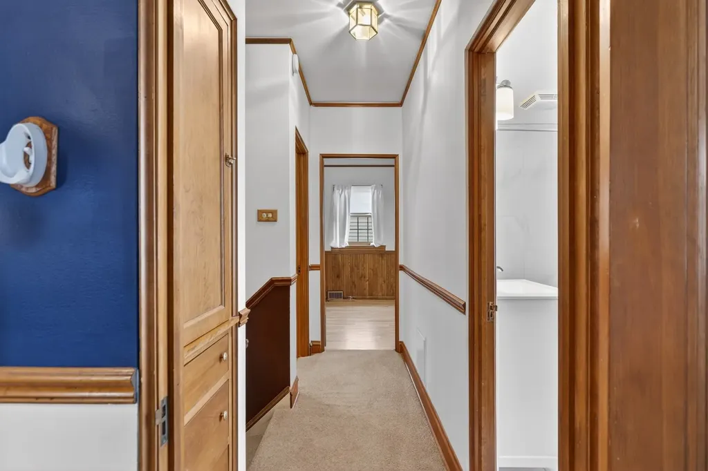 10551 South Bell Avenue Chicago IL 60643