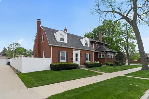 10551 South Bell Avenue Chicago IL 60643