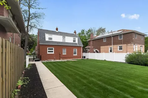 10551 South Bell Avenue Chicago IL 60643