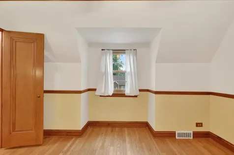 10551 South Bell Avenue Chicago IL 60643
