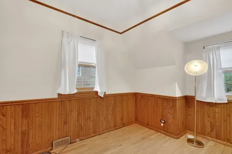 10551 South Bell Avenue Chicago IL 60643