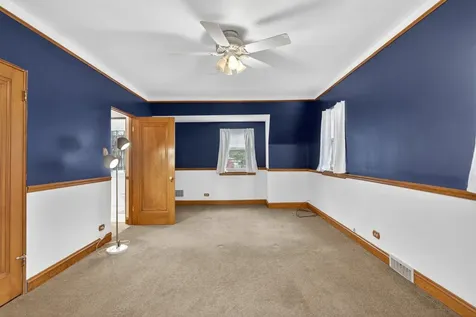 10551 South Bell Avenue Chicago IL 60643