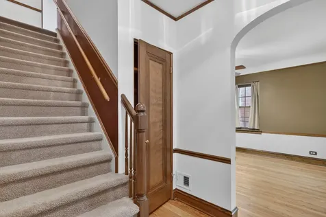10551 South Bell Avenue Chicago IL 60643