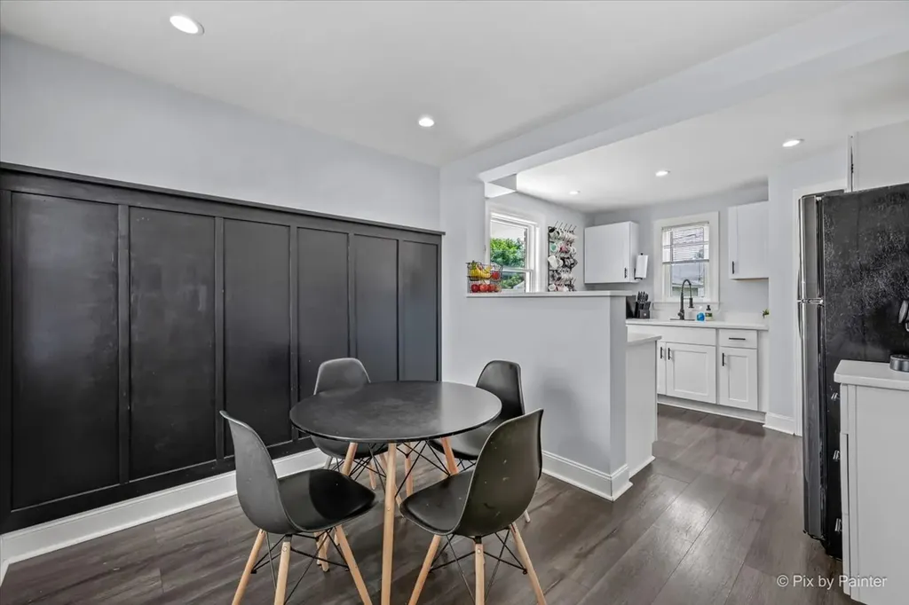 3248 North Odell Avenue Chicago IL 60634