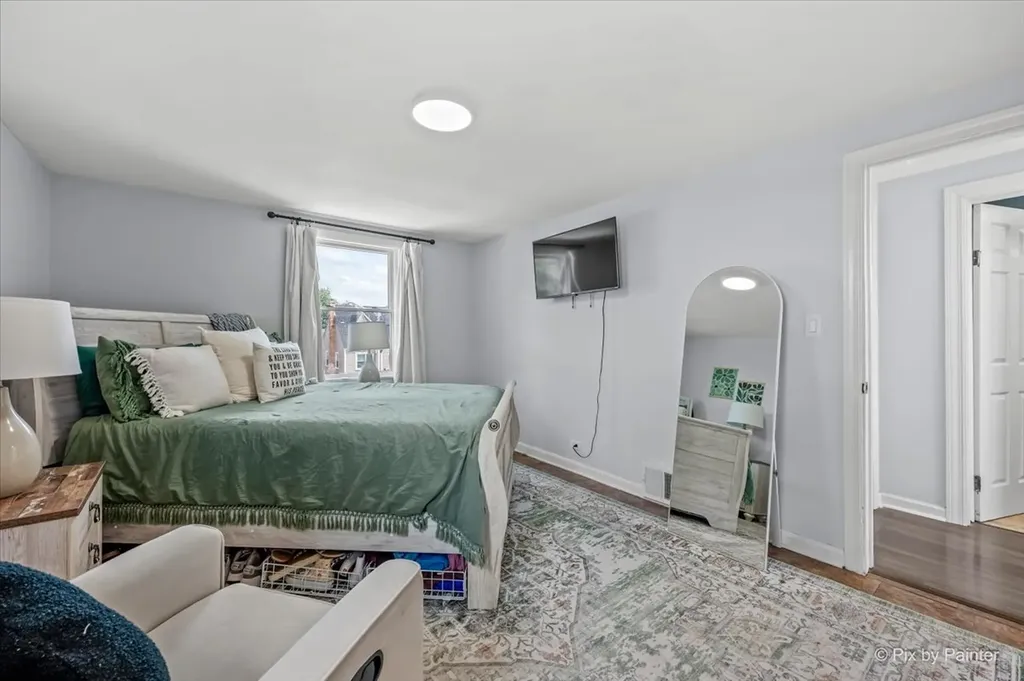 3248 North Odell Avenue Chicago IL 60634