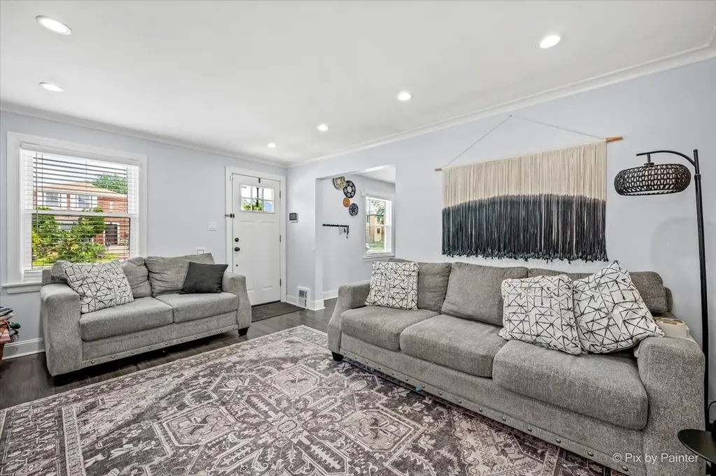 3248 North Odell Avenue Chicago IL 60634