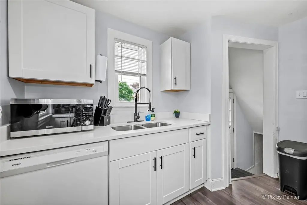 3248 North Odell Avenue Chicago IL 60634