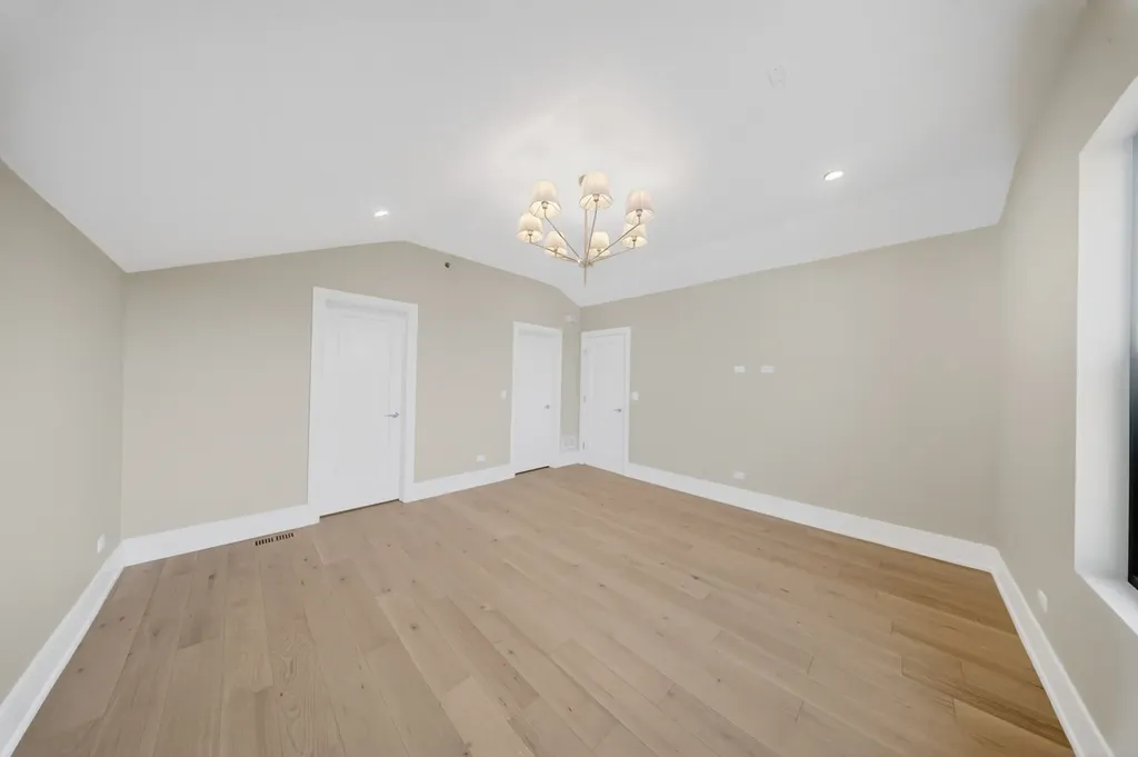 1406 West Cuyler Avenue Chicago IL 60613