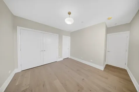 1406 West Cuyler Avenue Chicago IL 60613