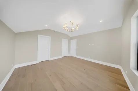 1406 West Cuyler Avenue Chicago IL 60613