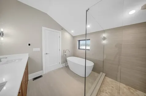 1406 West Cuyler Avenue Chicago IL 60613