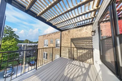 1406 West Cuyler Avenue Chicago IL 60613