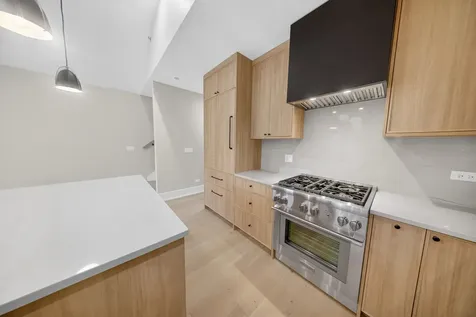 1406 West Cuyler Avenue Chicago IL 60613