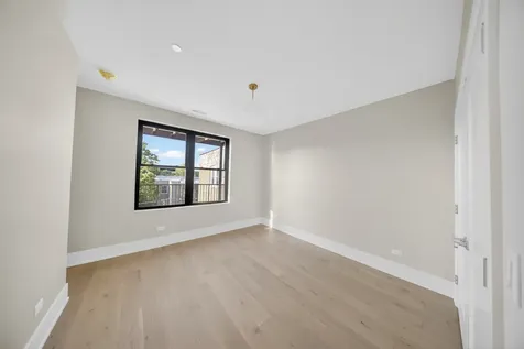 1406 West Cuyler Avenue Chicago IL 60613
