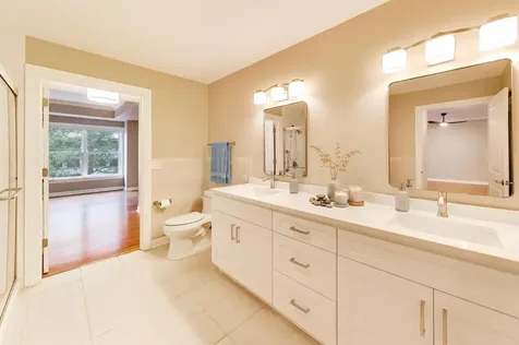 44 North Vail Avenue Arlington Heights IL 60005