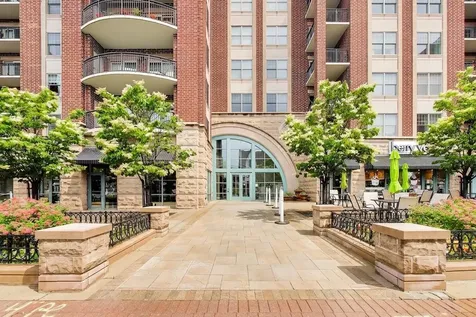 44 North Vail Avenue Arlington Heights IL 60005