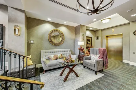 44 North Vail Avenue Arlington Heights IL 60005