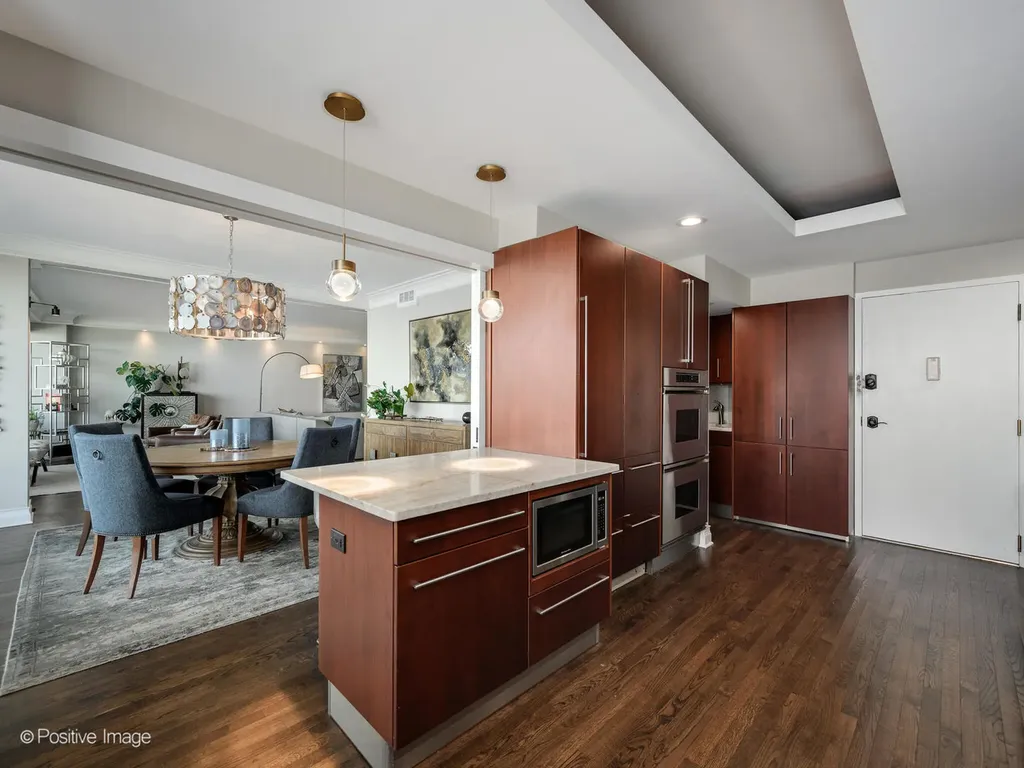 1040 North Lake Shore Drive Chicago IL 60611