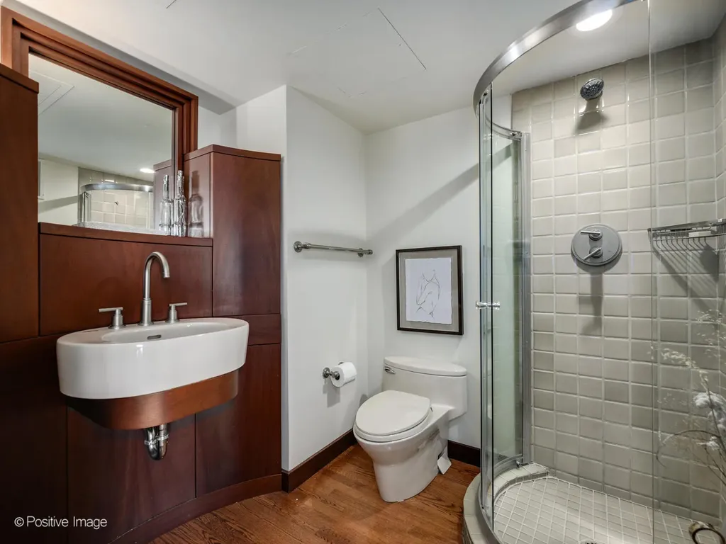 1040 North Lake Shore Drive Chicago IL 60611