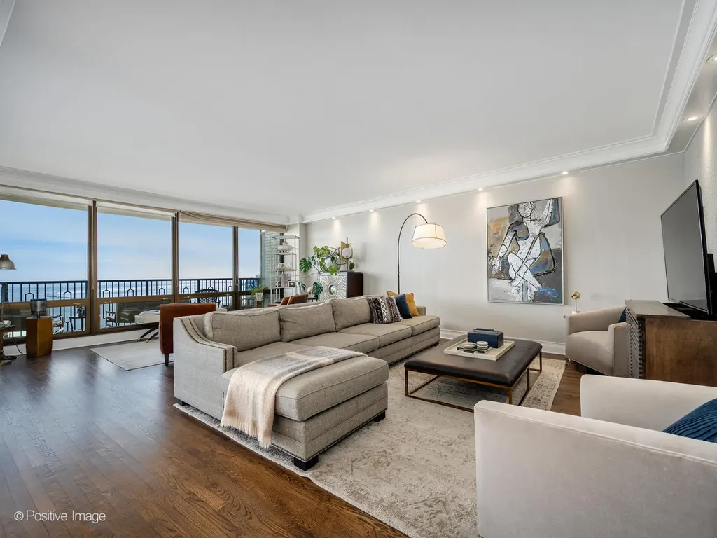 1040 North Lake Shore Drive Chicago IL 60611