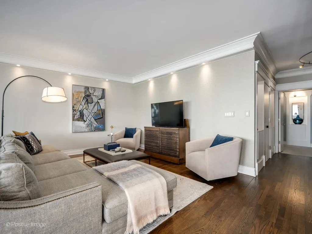 1040 North Lake Shore Drive Chicago IL 60611