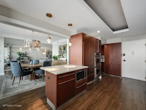 1040 North Lake Shore Drive Chicago IL 60611