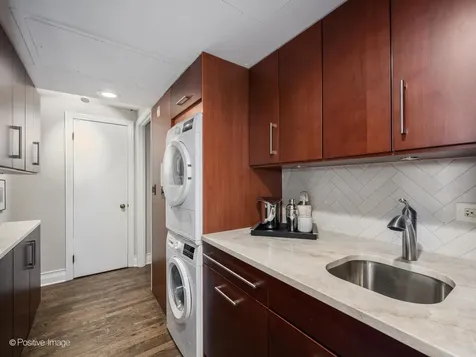 1040 North Lake Shore Drive Chicago IL 60611