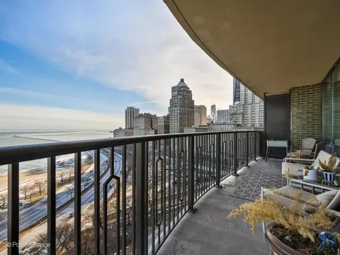 1040 North Lake Shore Drive Chicago IL 60611