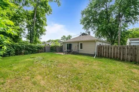 641 Northwestern Avenue South Beloit IL 61080