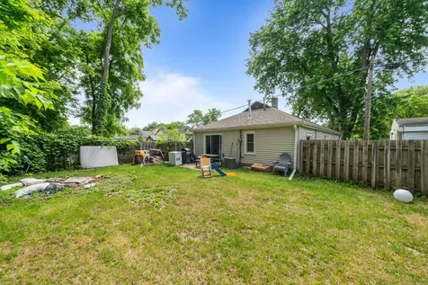 641 Northwestern Avenue South Beloit IL 61080