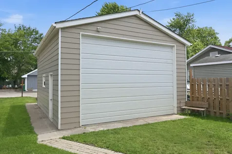 204 Eagle Point Road Fox Lake IL 60020