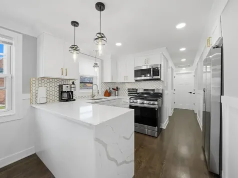5301 South Menard Avenue Chicago IL 60638