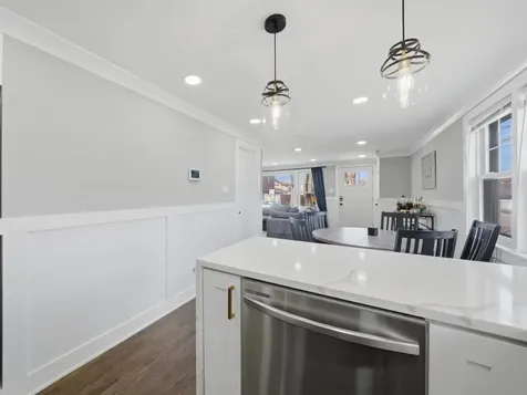5301 South Menard Avenue Chicago IL 60638
