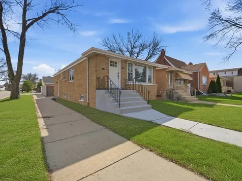 5301 South Menard Avenue Chicago IL 60638