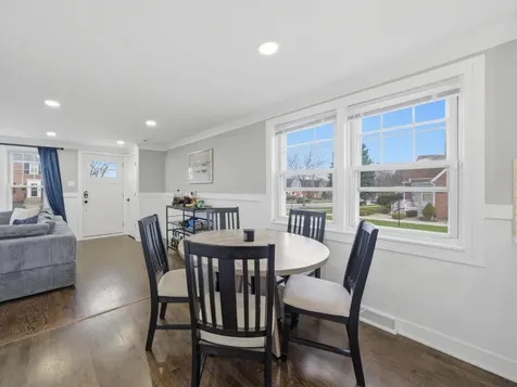 5301 South Menard Avenue Chicago IL 60638