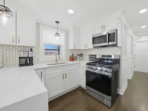 5301 South Menard Avenue Chicago IL 60638