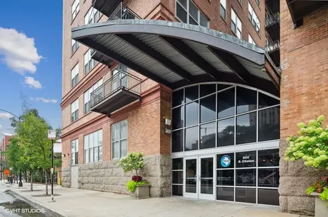 500 South Clinton Street S Chicago IL 60607