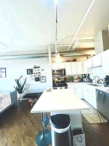 500 South Clinton Street S Chicago IL 60607