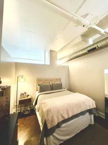 500 South Clinton Street S Chicago IL 60607