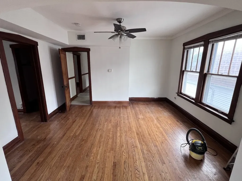 5008 West Strong Street Chicago IL 60630