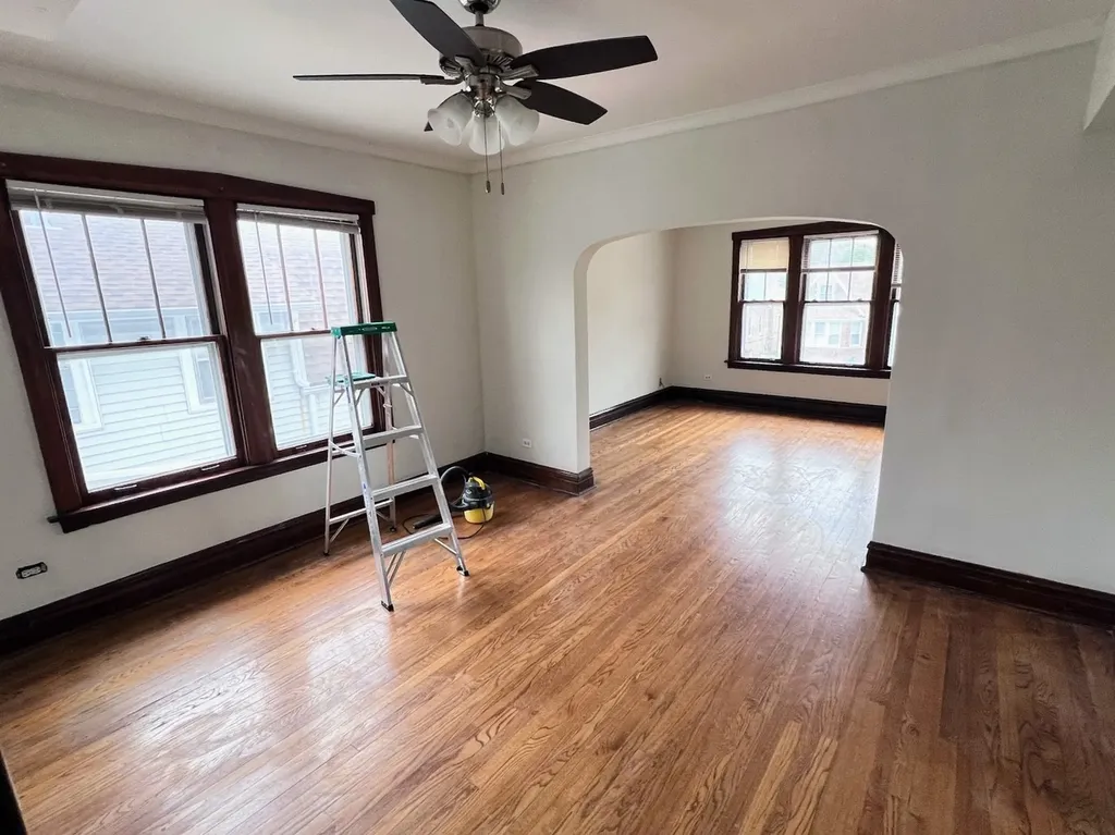 5008 West Strong Street Chicago IL 60630