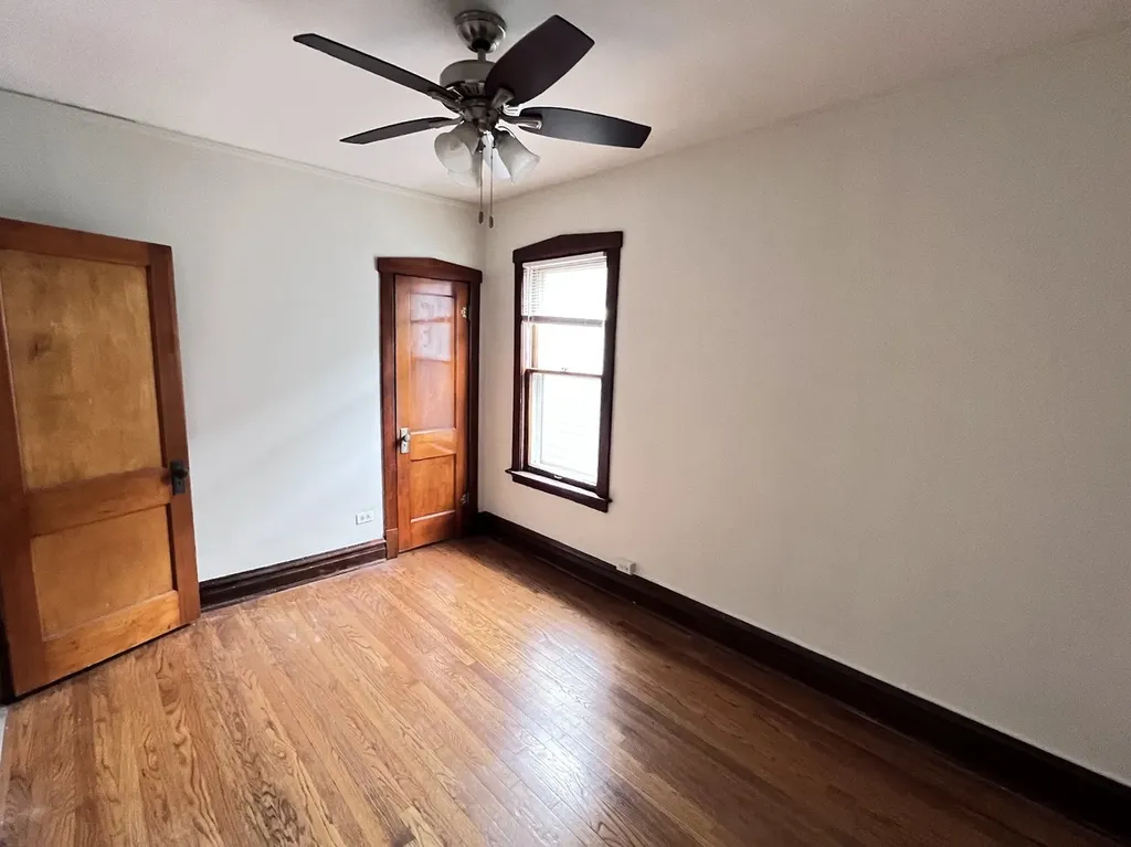 5008 West Strong Street Chicago IL 60630