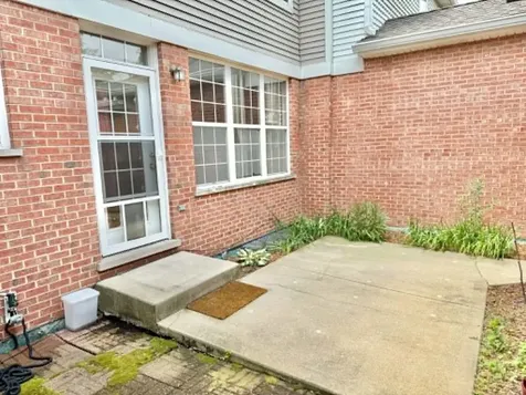 18614 West Point Drive Tinley Park IL 60477