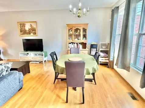 18614 West Point Drive Tinley Park IL 60477