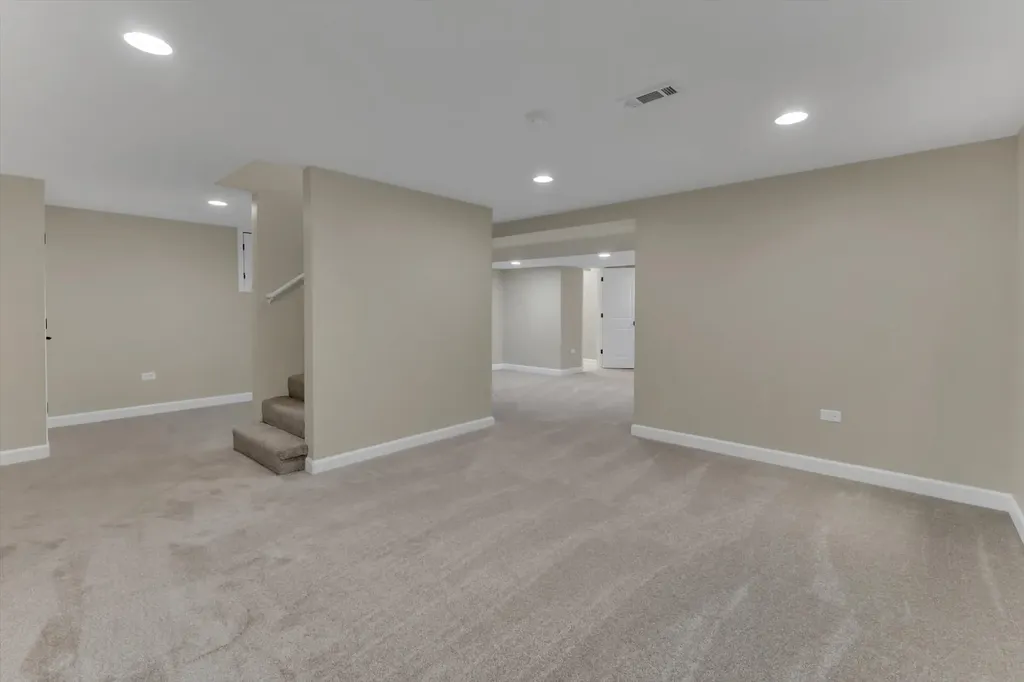 967 West Bauer Road Naperville IL 60563