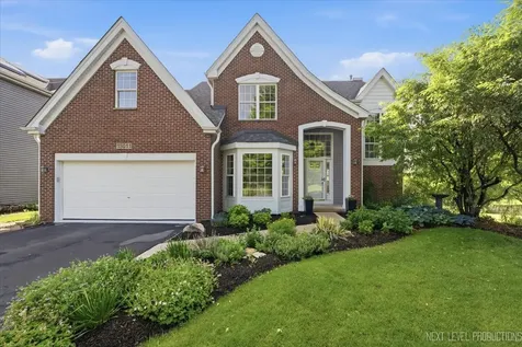 1S011 Shannon Square Geneva IL 60134
