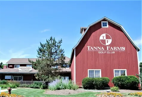 1S011 Shannon Square Geneva IL 60134