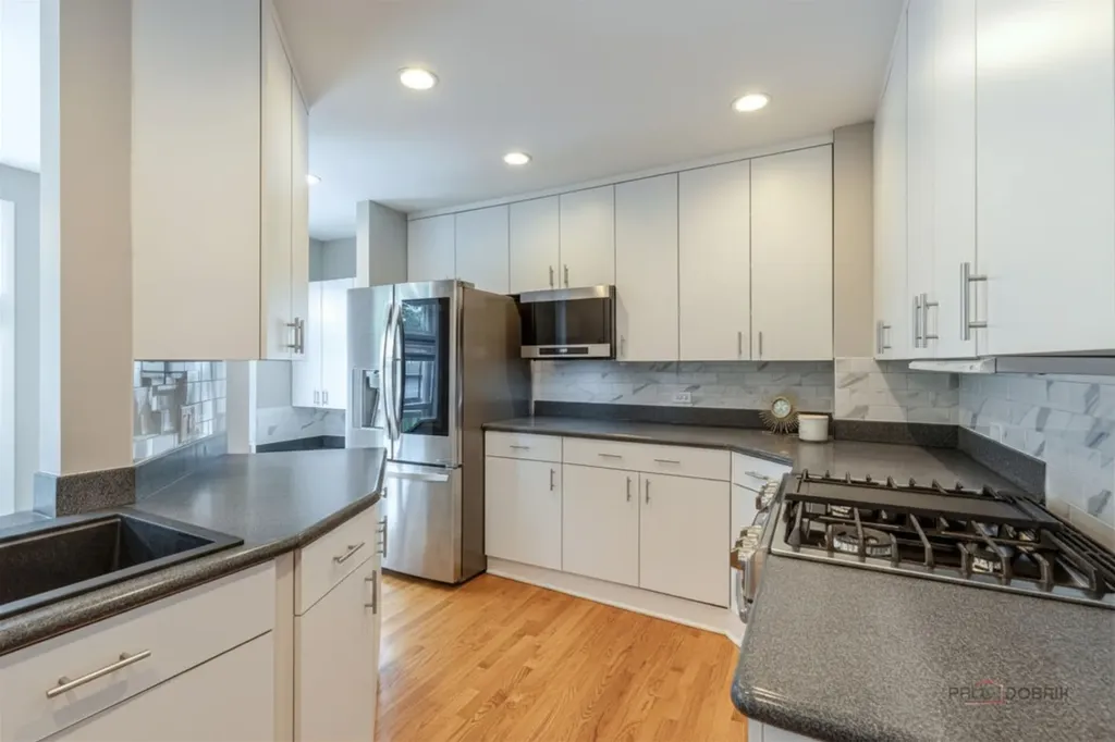 310 South Summit Street Wheaton IL 60187