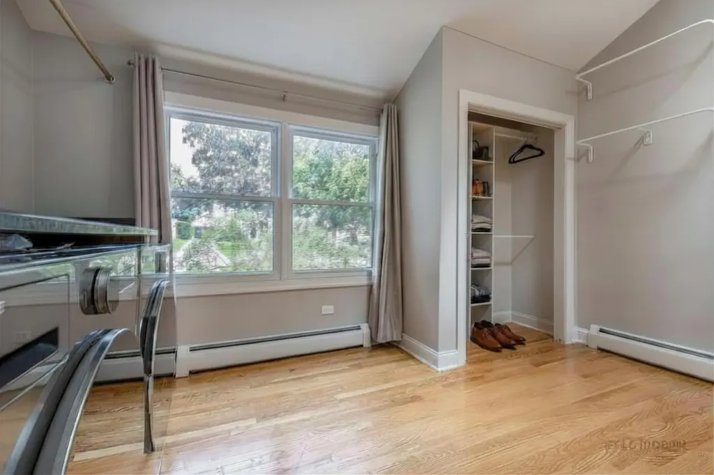 310 South Summit Street Wheaton IL 60187