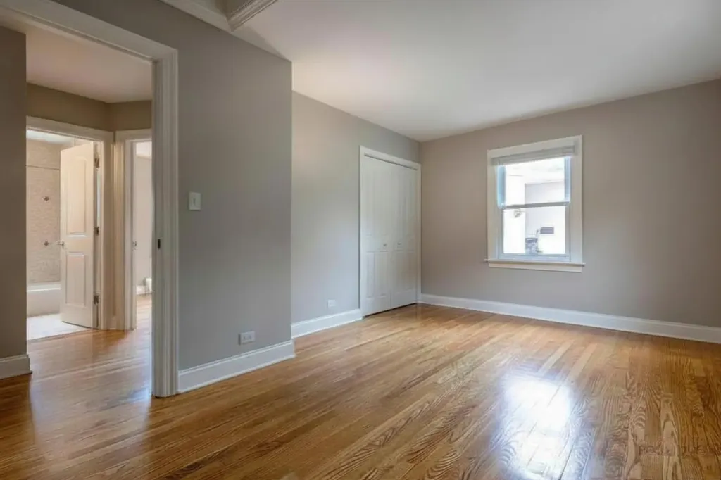 310 South Summit Street Wheaton IL 60187